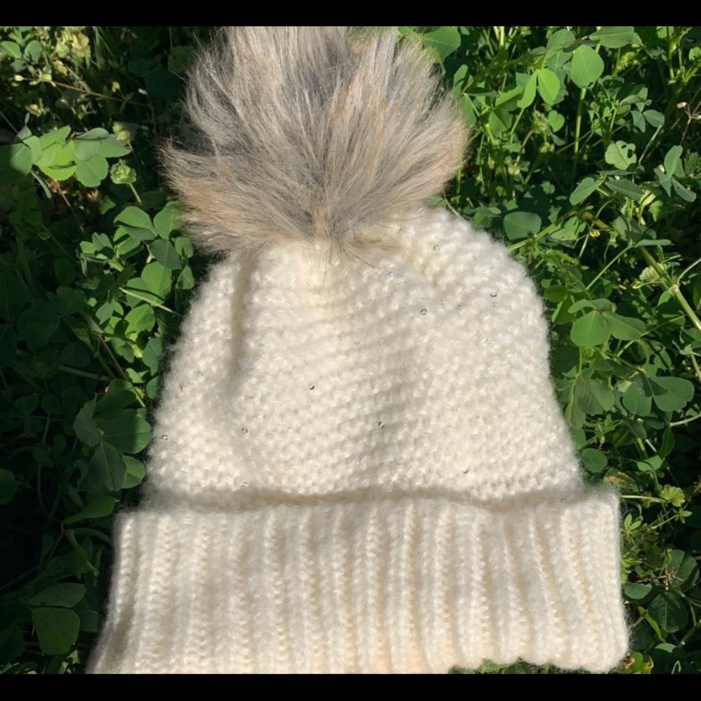 Beige cream beanie soft